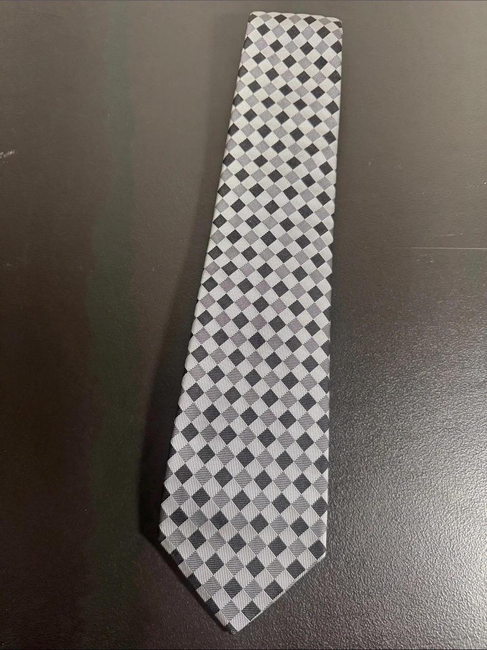 Charles Hill Silk mens silver black diamond pattern 100% silk luxury tie EUC